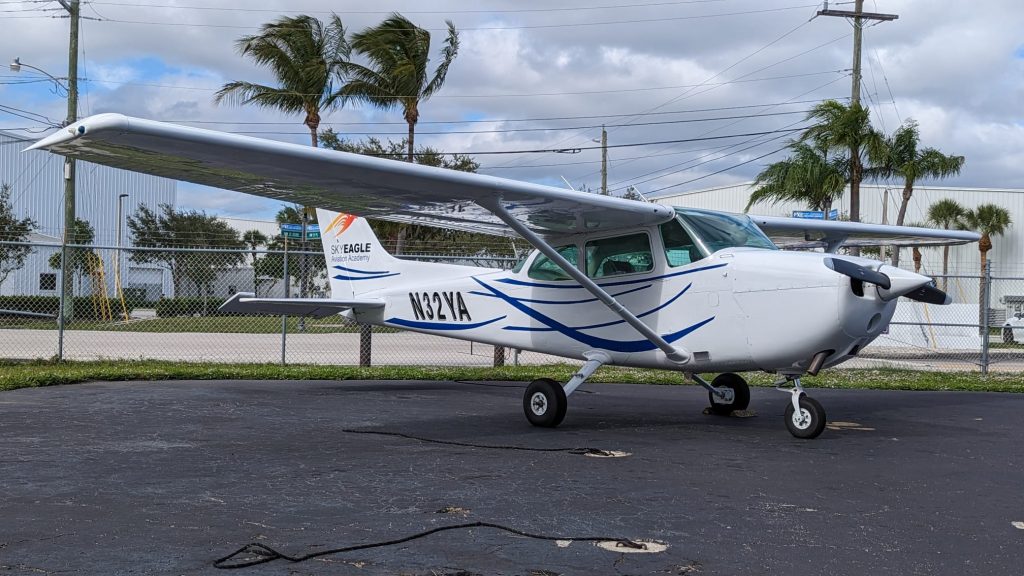 Cessna 172N Skyhawk N32YA